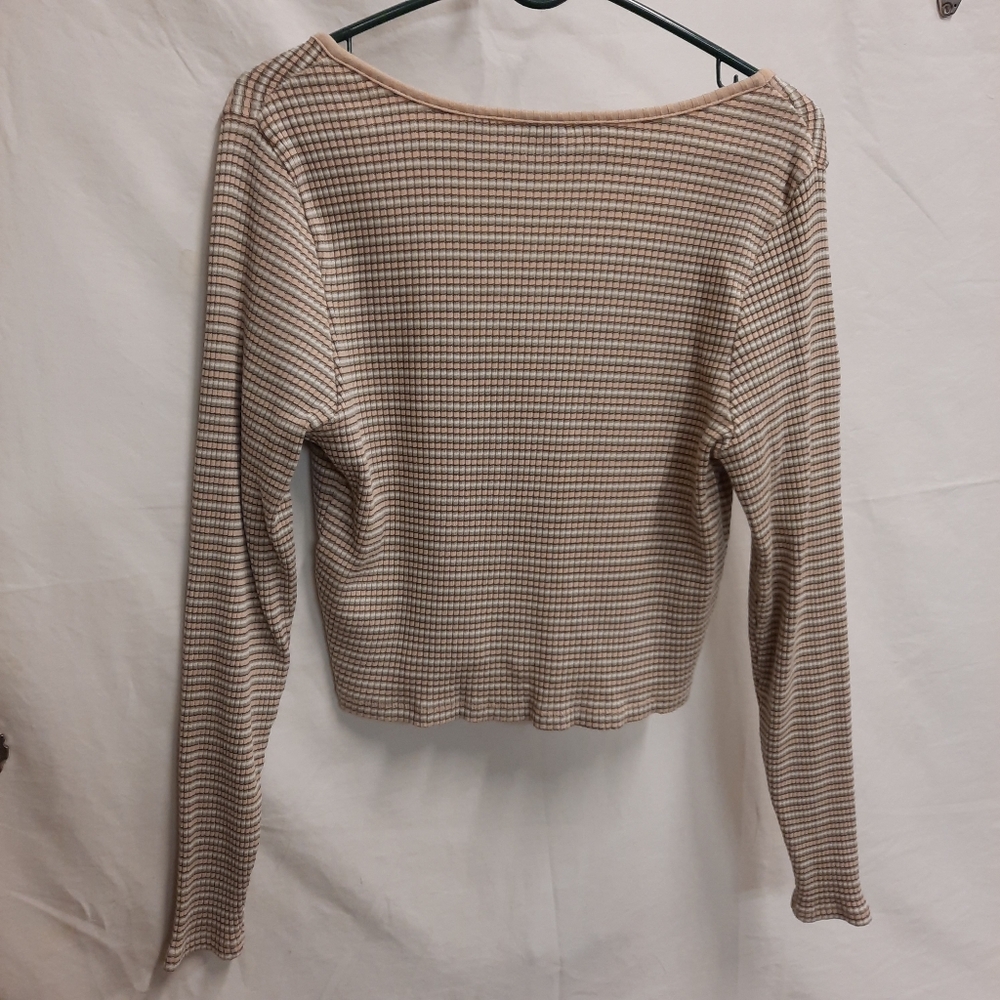 LEVI Shirt - Picture 2 of 6